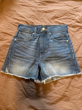 Madewell Classic High-Rise Denim Shorts in Medium Blue